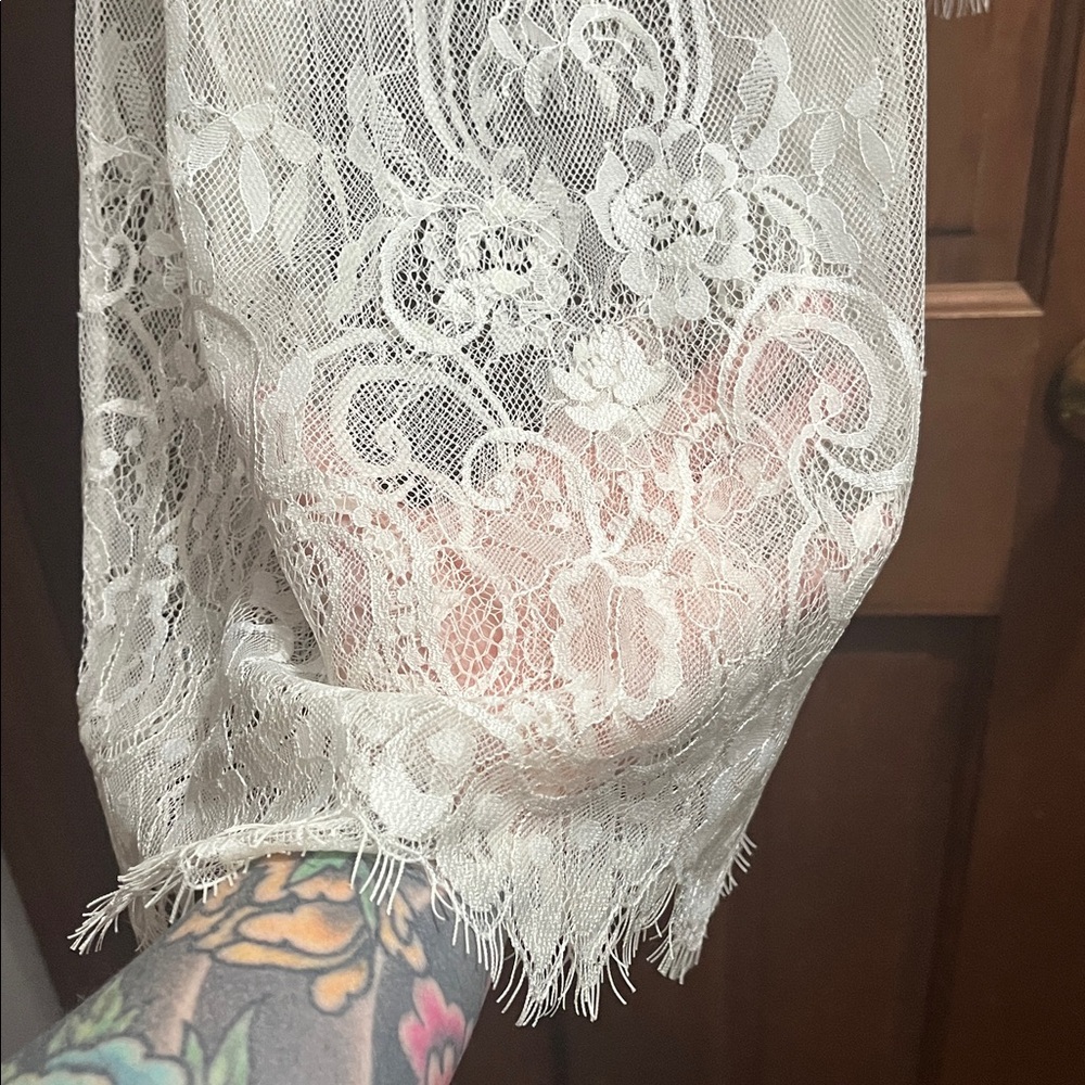 White Lace beach cover up. Perfect condition